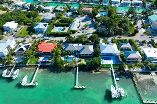 112 Bimini Dr, Duck, FL 33050 - Photo 1