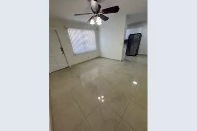 30 SE 4th Ave #116, Hallandale Beach, FL 33009 - Photo 11