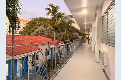 7717 Byron Ave #9, Miami Beach, FL 33141 - Photo 5