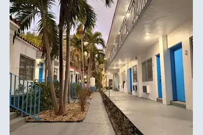 7717 Byron Ave #9, Miami Beach, FL 33141 - Photo 13