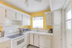 804 SE 7th St, Deerfield Beach, FL 33441 - Photo 15