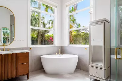 920 Captiva Dr, Hollywood, FL 33019 - Photo 7