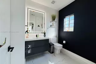 8815 SW 221st Terrace, Cutler Bay, FL 33190 - Photo 21