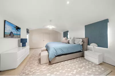 3681 Flamingo Dr, Miami Beach, FL 33140 - Photo 55