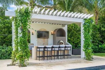 3681 Flamingo Dr, Miami Beach, FL 33140 - Photo 5