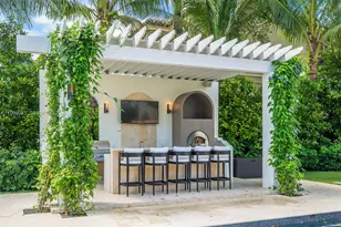 3681 Flamingo Dr, Miami Beach, FL 33140 - Photo 5