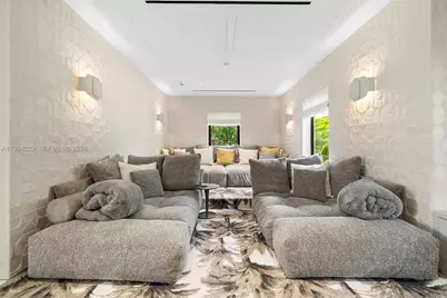 3681 Flamingo Dr, Miami Beach, FL 33140 - Photo 11