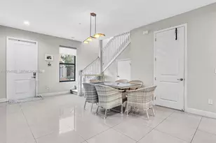 20973 NW 1st Dr, Pembroke Pines, FL 33029 - Photo 7