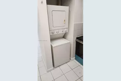 10000 NW 80th Ct #2415, Hialeah Gardens, FL 33016 - Photo 7