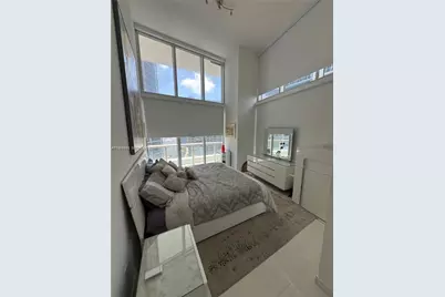475 Brickell Ave #2813, Miami, FL 33131 - Photo 5