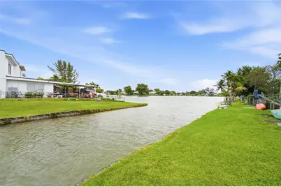 1789 W 72nd St, Hialeah, FL 33014 - Photo 17