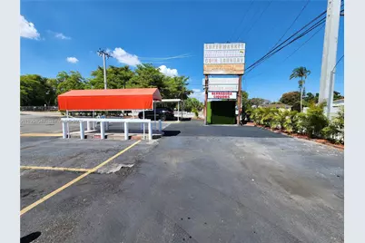 5390 W 12 Ave, Hialeah, FL 33012 - Photo 5