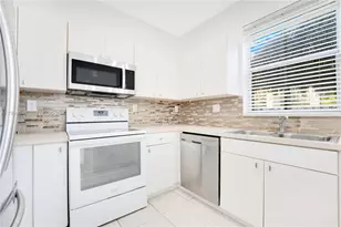 27433 SW 137th Ct, Homestead, FL 33032 - Photo 9