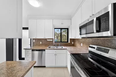 3255 SW 60th Ave, Miami, FL 33155 - Photo 11