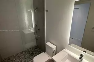 239 SW 9th St, Miami, FL 33130 - Photo 7