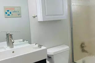 220 Kings Point Dr, Sunny Isles Beach, FL 33160 - Photo 9