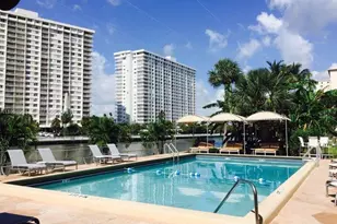 220 Kings Point Dr, Sunny Isles Beach, FL 33160 - Photo 13