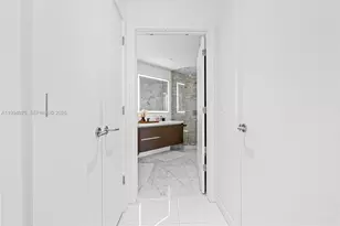 851 NE 1st Ave, Miami, FL 33132 - Photo 25