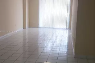 17275 Collins Ave, Sunny Isles Beach, FL 33160 - Photo 19