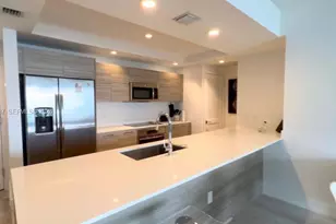 121 NE 34th St, Miami, FL 33137 - Photo 3