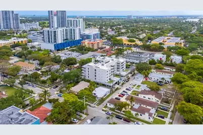 517 S 19th Ave, Hollywood, FL 33020 - Photo 17