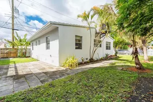 517 S 19th Ave, Hollywood, FL 33020 - Photo 13
