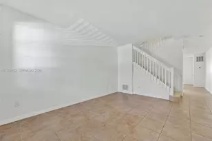 728 NE 34th Ave, Homestead, FL 33033 - Photo 3