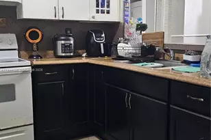 8075 NW 7th St, Miami, FL 33126 - Photo 1