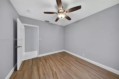 2801 Coral Shores Dr, Fort Lauderdale, FL 33306 - Photo 21