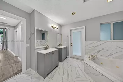 2801 Coral Shores Dr, Fort Lauderdale, FL 33306 - Photo 15