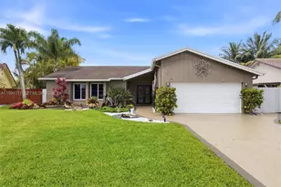 10227 SW 49th Ct, Cooper City, FL 33328 - Photo 5