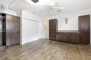 10227 SW 49th Ct, Cooper City, FL 33328 - Photo 11