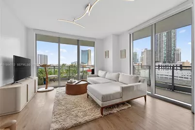 90 SW 3rd St #1105, Miami, FL 33130 - Photo 13
