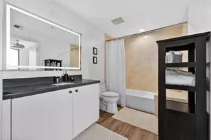 90 SW 3rd St, Miami, FL 33130 - Photo 9