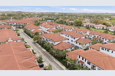 11652 SW 13th Ct, Pembroke Pines, FL 33025 - Photo 31