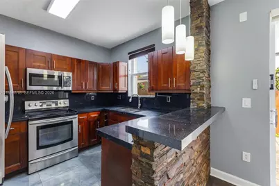 11507 NW 77th St, Doral, FL 33178 - Photo 19