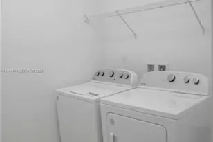 105 Lacewing Pl, Other City - In The State Of Florida, FL 33594 - Photo 19