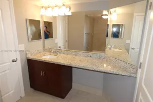 2851 N Oakland Forest Dr, Oakland Park, FL 33309 - Photo 13