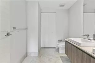 801 S Miami Ave, Miami, FL 33130 - Photo 11