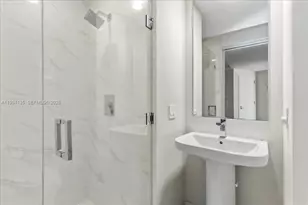 801 S Miami Ave, Miami, FL 33130 - Photo 15