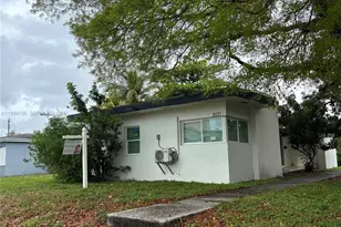 2071 NE 169th St, North Miami Beach, FL 33162 - Photo 3