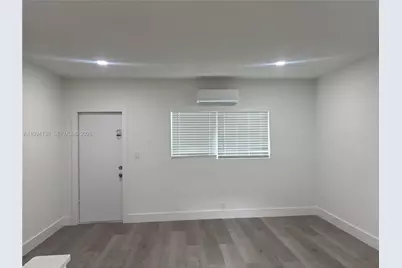 2071 NE 169th St, North Miami Beach, FL 33162 - Photo 3