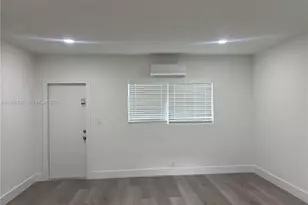 2071 NE 169th St, North Miami Beach, FL 33162 - Photo 3