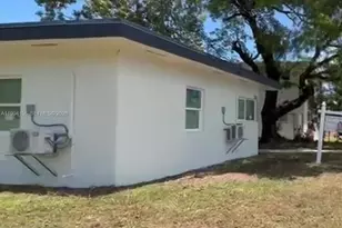 2071 NE 169th St, North Miami Beach, FL 33162 - Photo 43