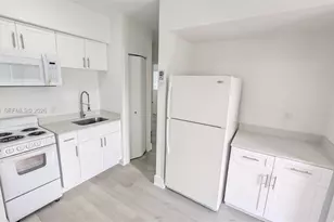 2071 NE 169th St, North Miami Beach, FL 33162 - Photo 29
