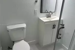 2071 NE 169th St, North Miami Beach, FL 33162 - Photo 17