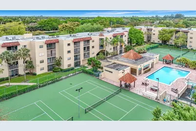 10401 W Broward Blvd #302, Plantation, FL 33324 - Photo 37