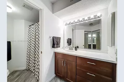 10401 W Broward Blvd #302, Plantation, FL 33324 - Photo 29