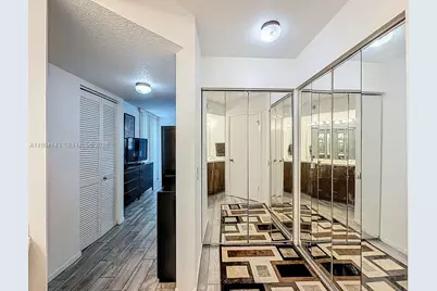 10401 W Broward Blvd #302, Plantation, FL 33324 - Photo 23