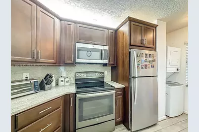 10401 W Broward Blvd #302, Plantation, FL 33324 - Photo 9